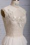 Robe de mariée encolure cou etroite avec manche courte a-ligne dans l'eglise de col haut - photo 2