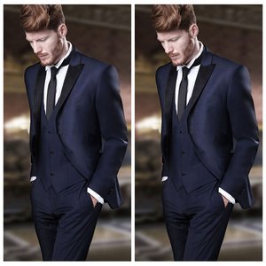 Costume bleu foncé