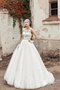 Robe de mariée vintage en dentelle avec nœud à boucles jusqu'au sol en satin - photo 1