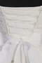 Robe de mariée manche nulle en organza avec lacets en forme longueur au niveau de sol - photo 2