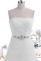 Robe de mariée luxueux plissage avec ruban de traîne moyenne avec perle - photo 2