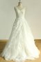 Robe de mariée intemporel romantique col en v foncé textile en tulle de traîne courte - photo 1