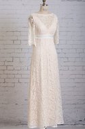 Robe de mariée en dentelle gaine avec ruban col en v foncé ceinture