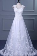 Robe de mariée simple a plage a-ligne v encolure appliques