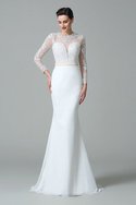 Robe de mariée longue en satin au niveau de cou de sirène avec manche longue