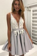 Robe de cocktail de princesse appliques élégant ligne a avec sans manches