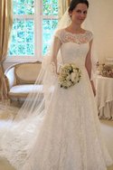 Robe de mariée col u profond de traîne courte de princesse parfait naturel