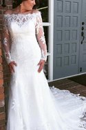 Robe de mariée en tulle joli avec manche longue d'epaule ecrite de traîne longue