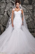 Robe de mariée chic de sirène en tulle en dentelle de traîne moyenne