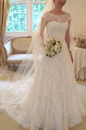 Robe de mariée encolure en carré appliques avec décoration dentelle ligne a accrocheur