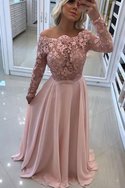 Robe de bal rêveur jusqu'au sol avec manche longue en chiffon naturel