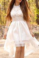 Robe de mariée éblouissant ruché silhouette asymétrique avec chiffon naturel