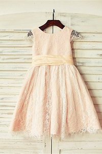 Robe de cortège enfant avec fleurs ceinture ligne a avec ruban avec décoration dentelle