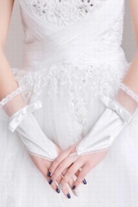 Voyant satin dentelle hem blancs élégants | gants de mariée modestes