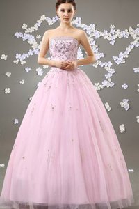 Robe de quinceanera de bustier avec perle ligne a de mode de bal en tulle