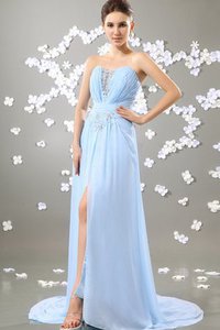 Robe de soirée ouverture frontale avec perle avec chiffon de col en cœur