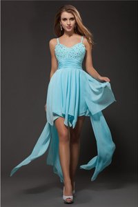 Robe de cocktail avec chiffon asymétrique cordon ligne a de tour de ceinture empire