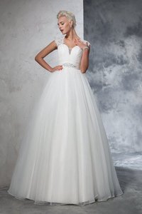 Robe de mariée longue de mode de bal ruché manche nulle de col en cœur