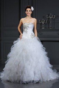 Robe de mariée longue avec perle avec lacets de bustier de mode de bal