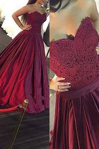 Robe de bal en satin avec sans manches de mode de bal jusqu'au sol de col en cœur