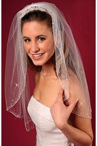 Belle Élégant voile de mariée court occasionnel
