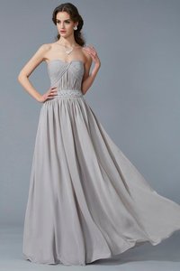 Robe de soirée longue de princesse de col en cœur fermeutre eclair avec perle