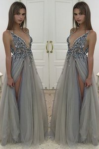 Robe de soirée longueur au ras du sol de princesse avec sans manches ligne a avec perle
