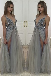 Robe de soirée longueur au ras du sol de princesse avec sans manches ligne a avec perle