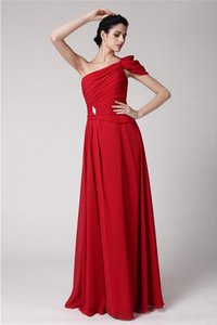 Robe de bal plissage naturel longue avec chiffon d'épaule asymétrique