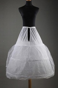 Gracieux simple mou du genou crinolines de robe longueur de balle