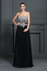 Robe de bal longue de princesse avec zip jusqu'au sol de col en cœur