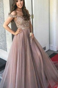 Robe de bal ligne a avec perle de princesse en tulle rêveur