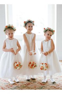 Robe de cortège enfant avec nœud jusqu'au sol de princesse col ras du cou avec fleurs