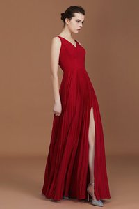 Robe demoiselle d'honneur jusqu'au sol v encolure avec sans manches brillant avec chiffon