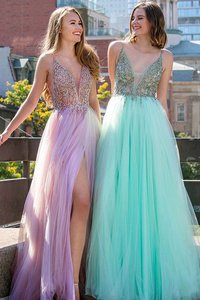 Robe de bal de princesse textile en tulle ligne a mode v encolure