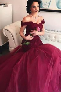 Robe de bal en tulle fantastique d'epaule ecrite de sirène avec sans manches