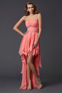 Robe fête de la rentrée haut bas asymétrique manche nulle avec chiffon de bustier