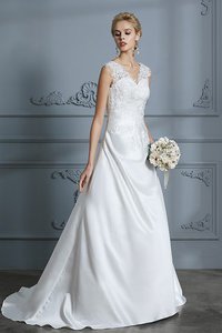 Robe de mariée manche nulle à la mode en satin appliques ligne a