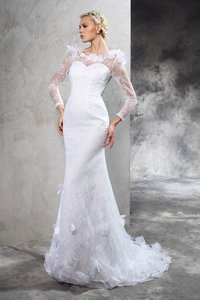 Robe de mariée naturel en satin de fourreau de traîne moyenne avec manche longue