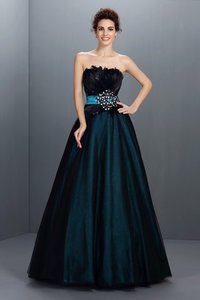 Robe de quinceanera de bustier jusqu'au sol en cuir sans dos de mode de bal