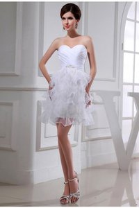 Robe de cocktail bref naturel en satin de princesse en organza