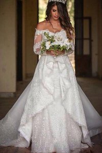 Robe de mariée mode romantique plissage luxueux de traîne mi-longue