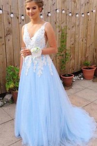 Robe de soirée appliques charmant a-ligne de princesse v encolure