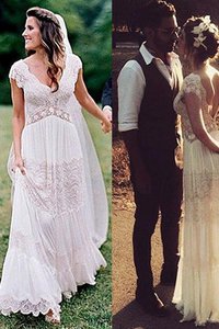 Robe de mariée de col en v a-ligne captivant jusqu'au sol naturel