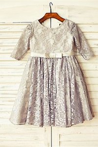 Robe de cortège enfant de princesse en 3/4 manche ligne a encolure ronde jusqu'au sol