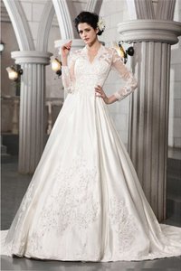 Robe de mariée longue avec perle en satin de tour de ceinture empire de princesse