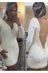 Robe de bal bref naturel avec manche longue ligne a de col en v