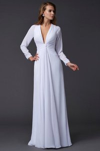 Robe de bal longue avec manche longue longueur au ras du sol de fourreau en chiffon