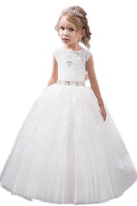 Robe de cortège enfant naturel avec fleurs col ras du cou avec cristal manche nulle