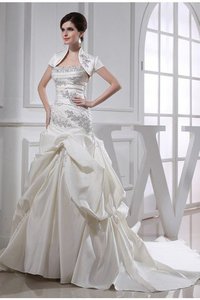 Robe de mariée longue avec perle manche nulle de tour de ceinture empire de bustier